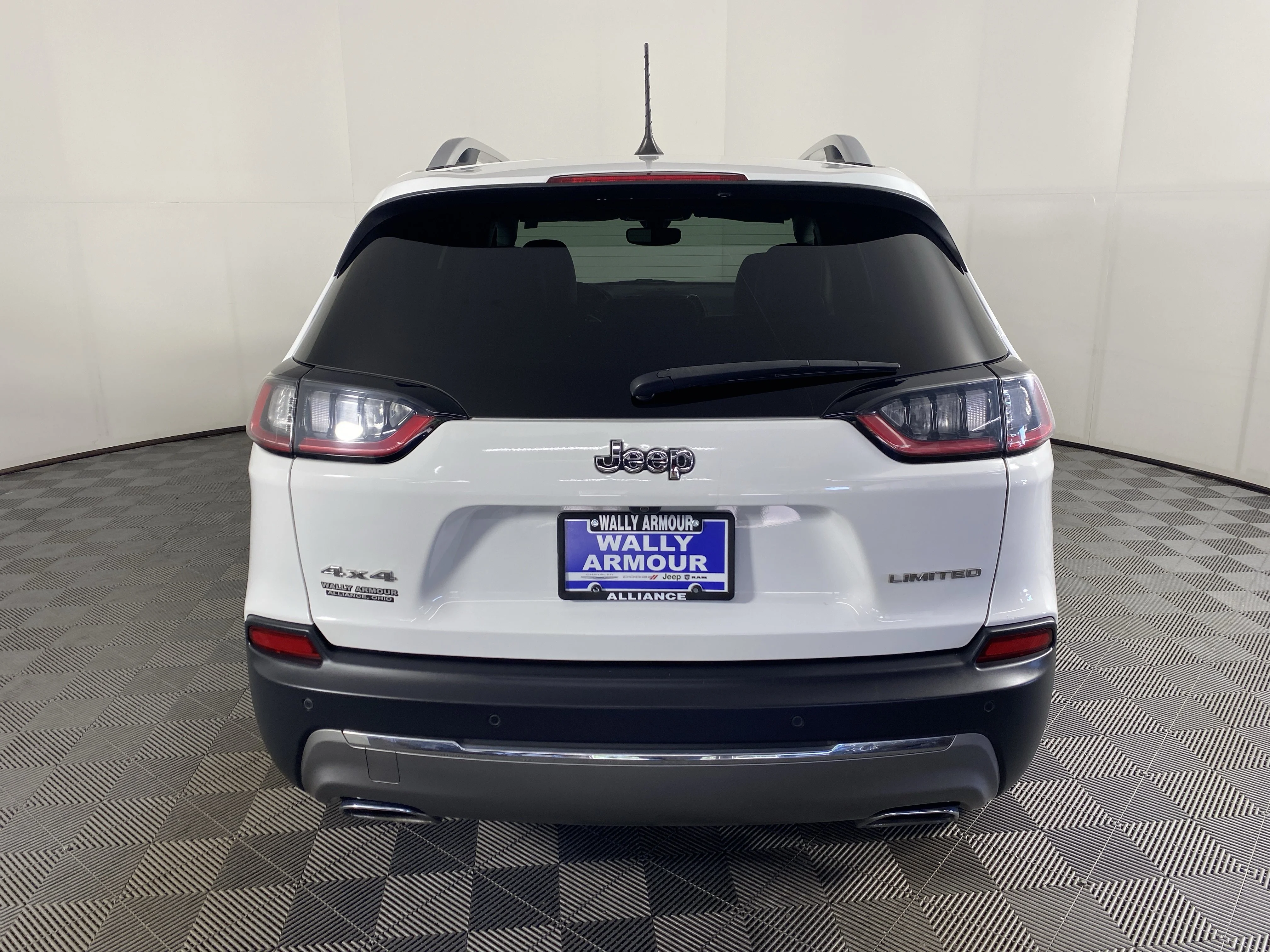 Used 2020 Bright White Clearcoat Jeep Limited image 7