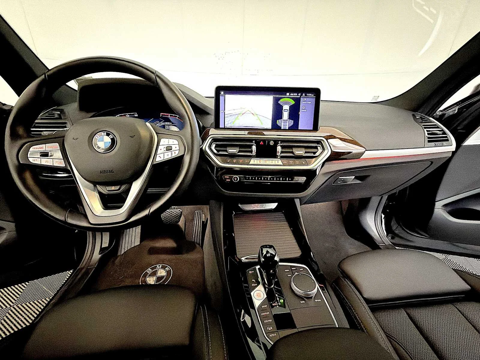 Used 2023 Black Sapphire Metallic BMW xDrive30i image 15