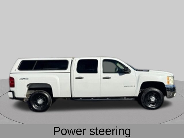 Used 2007 White Chevrolet LT image 9
