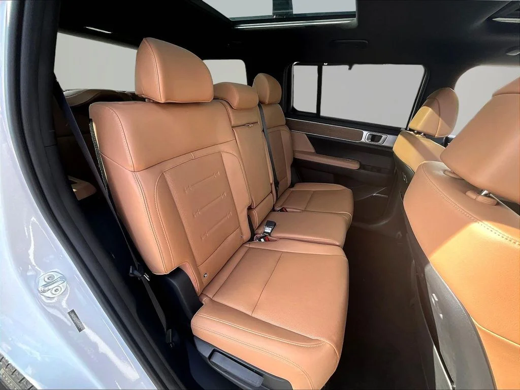 New 2026 White Hyundai Limited image 9