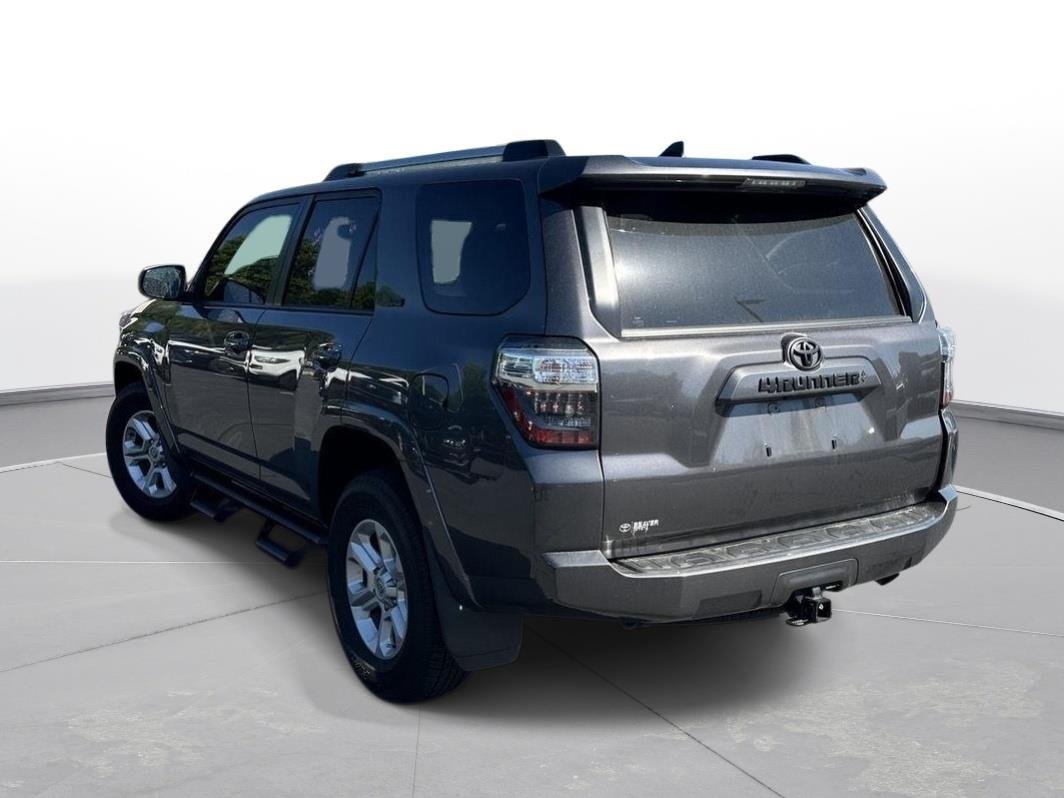 Used 2023 Magnetic Gray Metallic Toyota SR5 Premium image 8