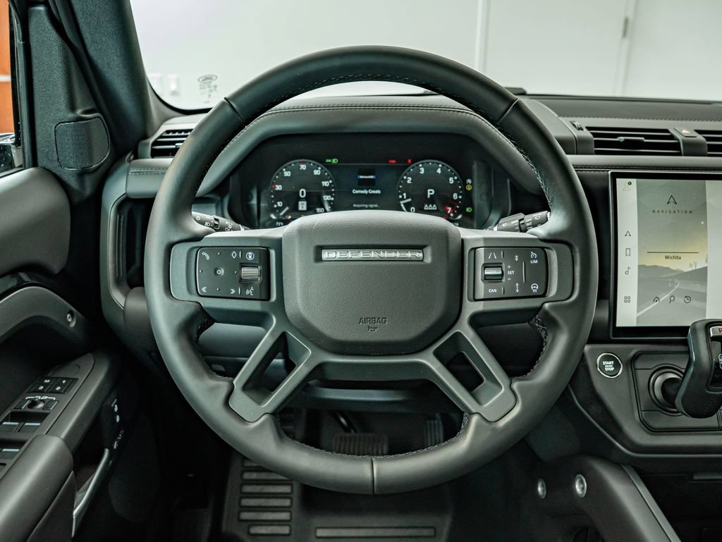 New 2026 Santorini Black Land Rover X-Dynamic SE image 23