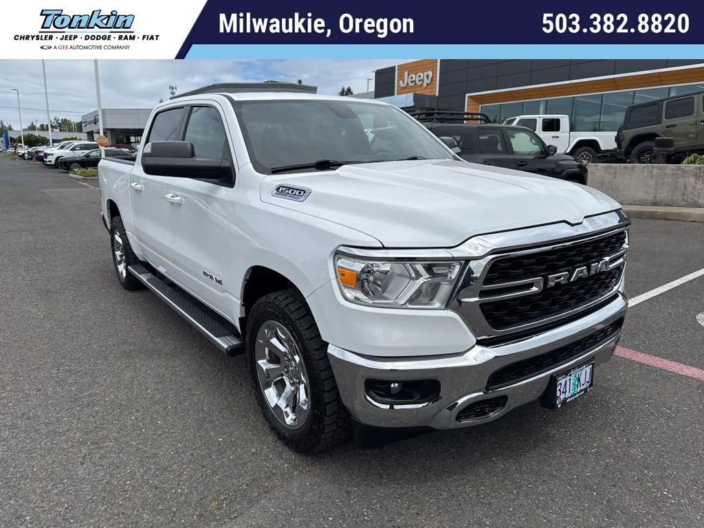 2022 RAM 1500 Big Horn/Lone Star 4x4 Crew Cab 5'7's photo