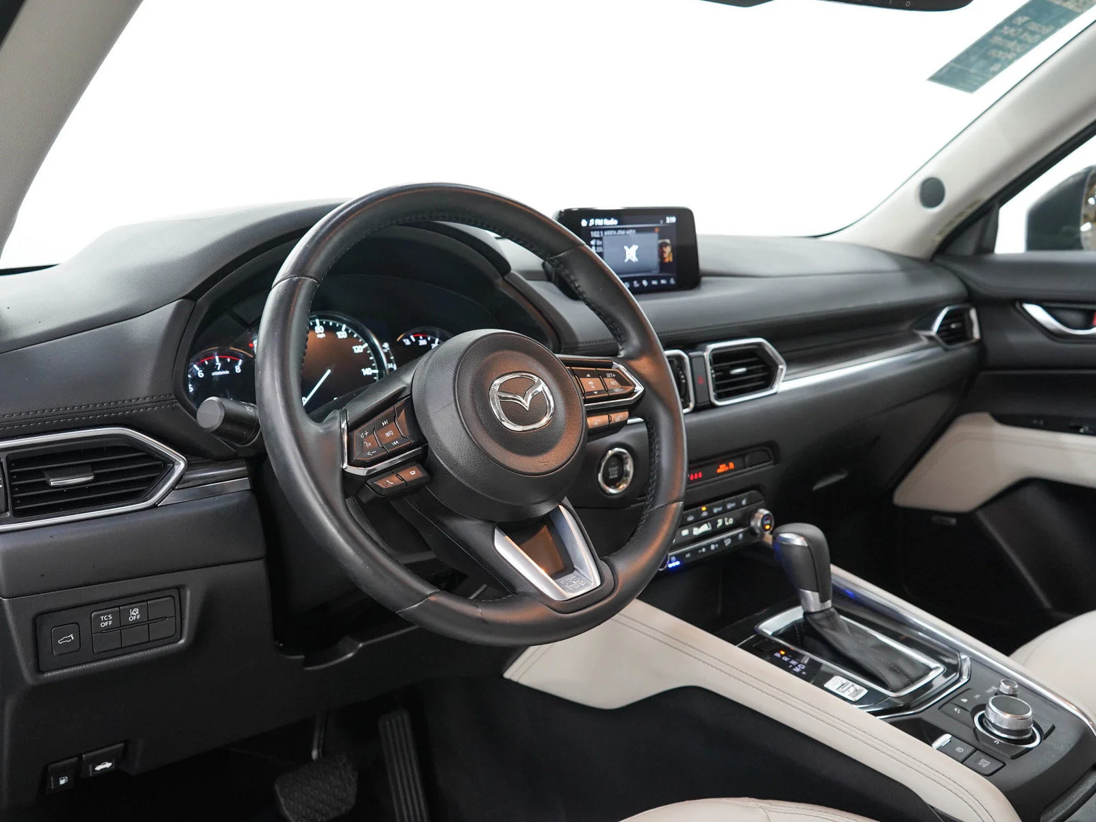 Used 2019 Machine Gray Metallic Mazda Grand Touring Reserve image 25