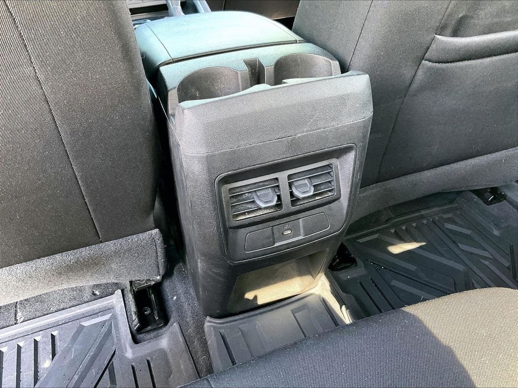 Used 2023 Gray Chevrolet LT image 27