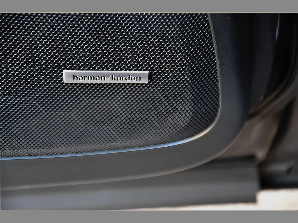 Used 2020 Magnetite Gray Metallic Subaru Limited image 17