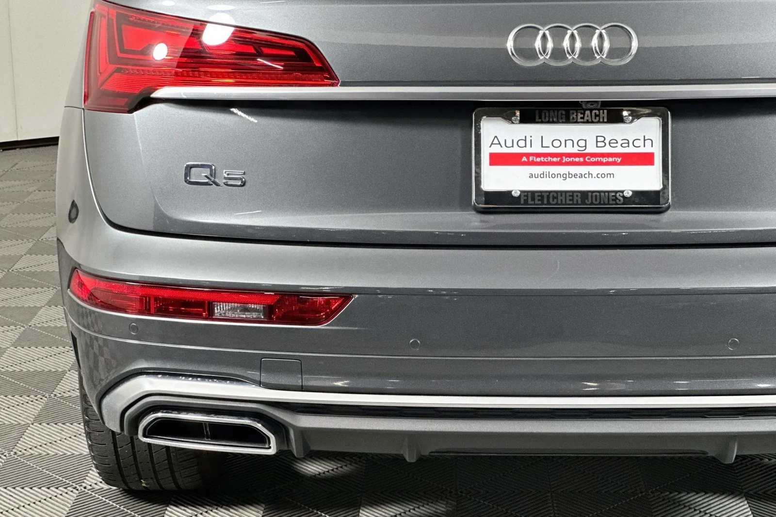 Used 2023 Daytona Gray Pearl Effect Audi S line Prestige image 17