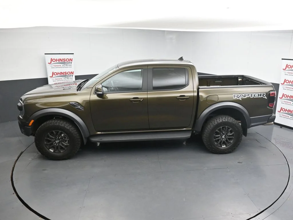 Used 2025 Green Ford Raptor image 13