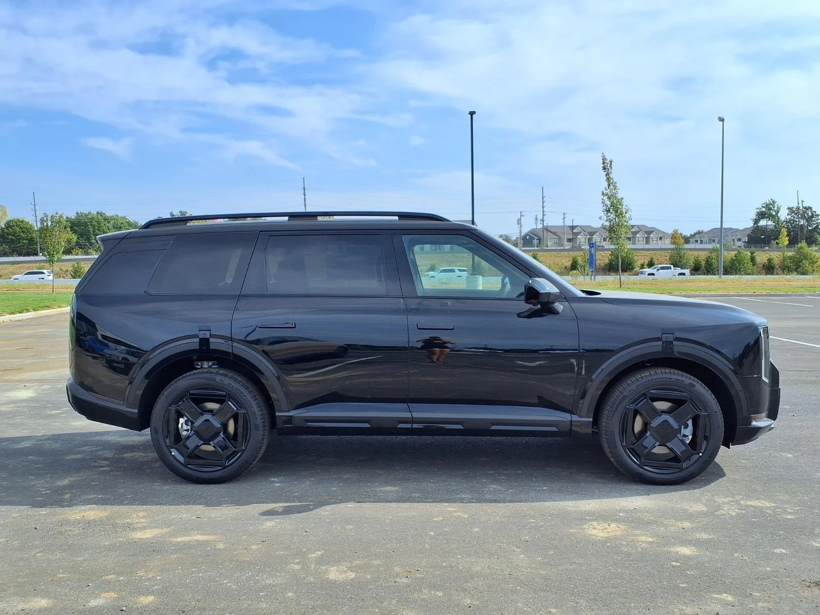 New 2027 Ebony Black Kia X-Line SX image 18