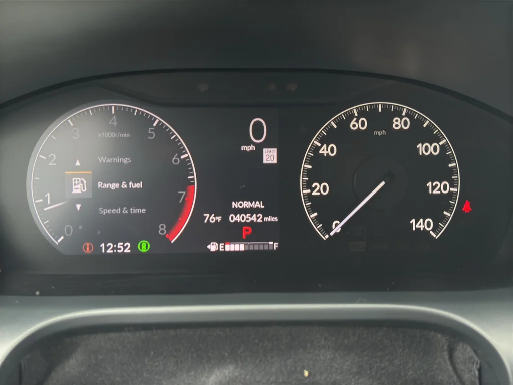 Used 2024 White Honda LX image 18
