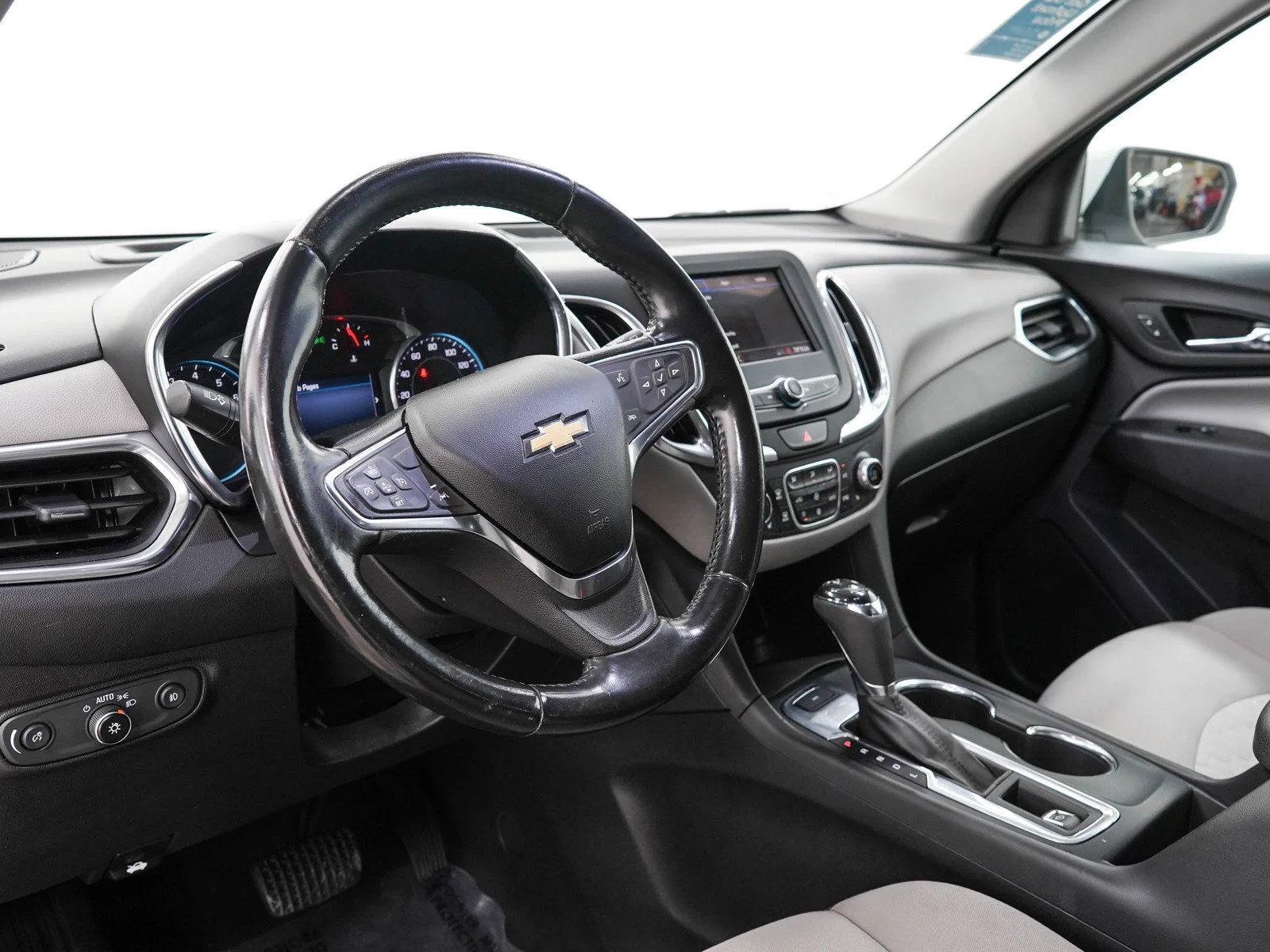 Used 2020 Summit White Chevrolet LT image 24
