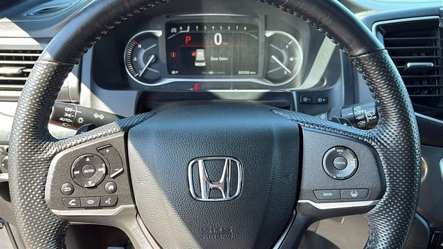 Used 2023 Lunar Silver Metallic Honda EX-L image 12