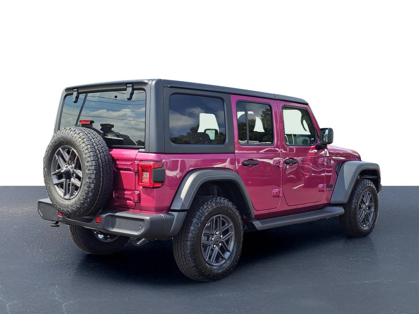 New 2026 Tuscadero Pearlcoat Jeep Sport S image 9