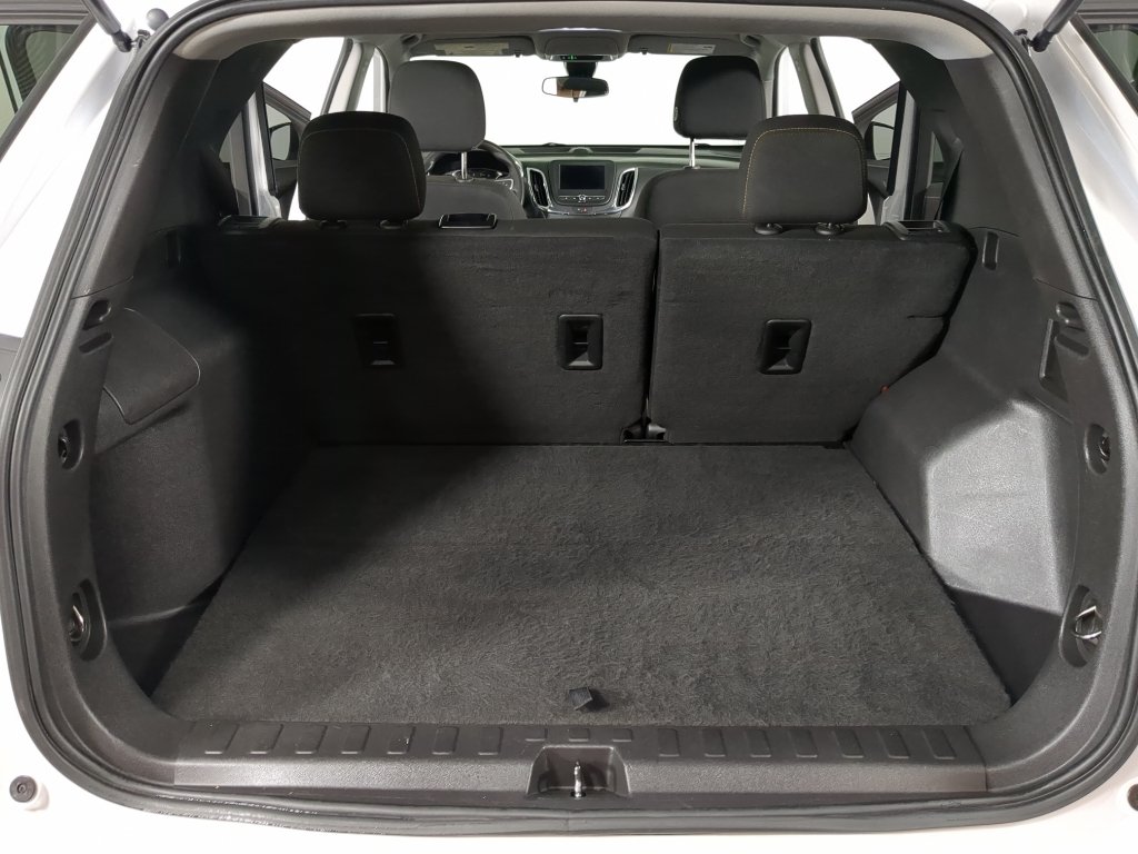Used 2023 Summit White Chevrolet LT image 17