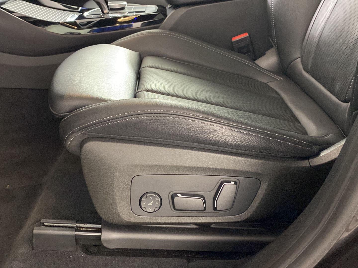 Certified Used 2024 Dark Graphite Metallic Bmw  image 15