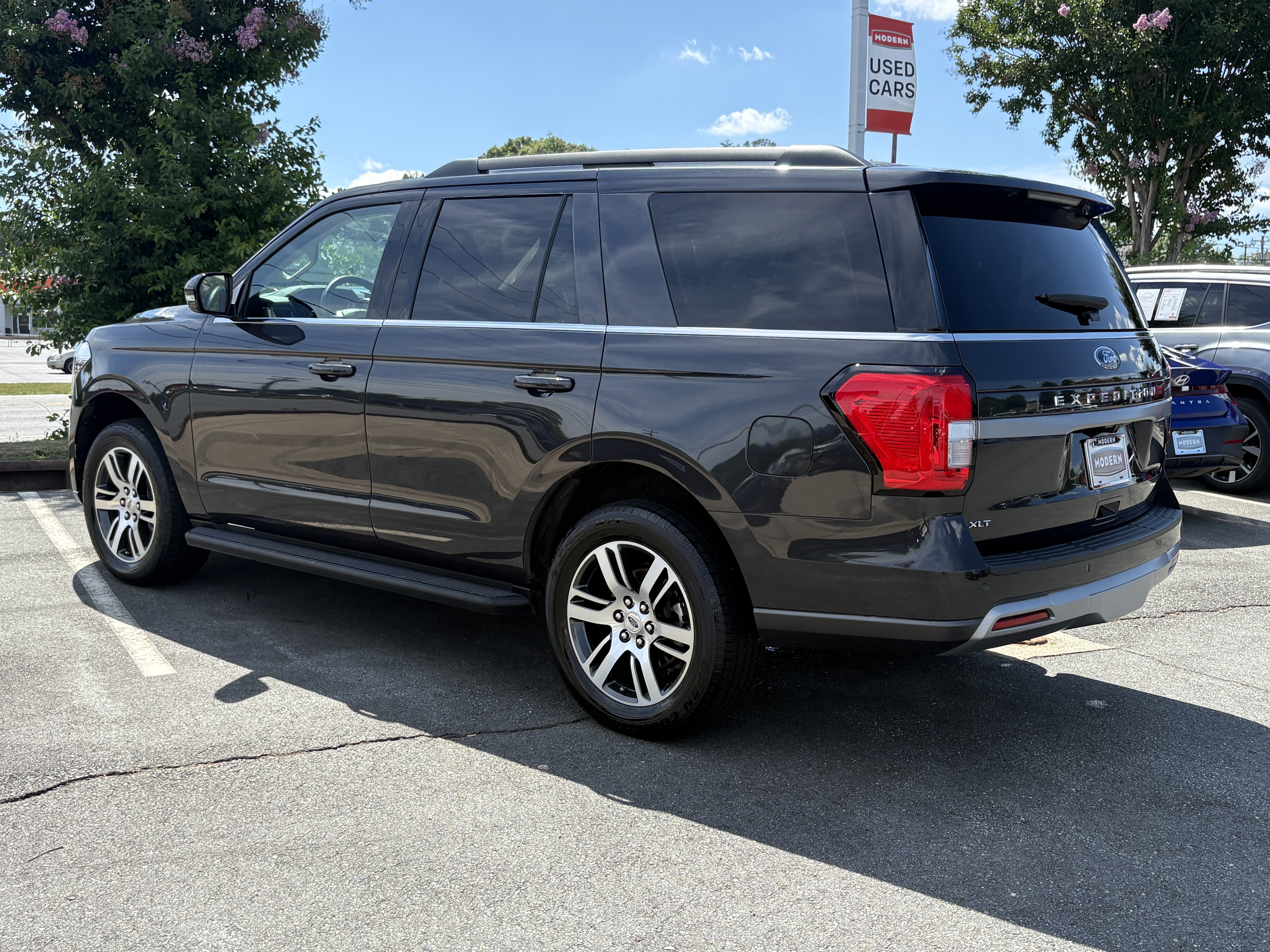 Used 2024 Gray Metallic Ford XLT image 3