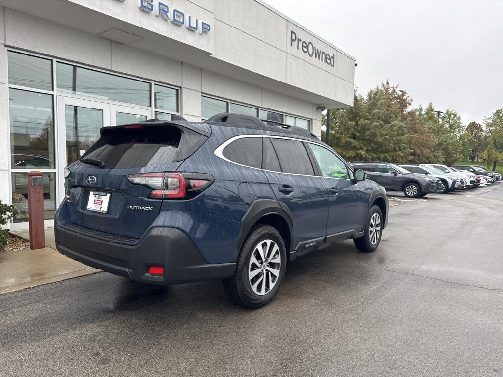 2025 Subaru Outback Premium photo 2