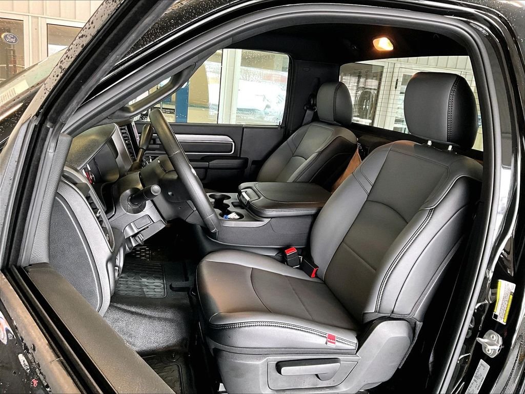 New 2026 Diamond Black Crystal Pearlcoat Ram Tradesman image 11