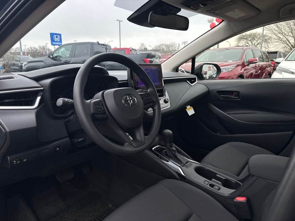 2026 Toyota Corolla LE - Photo 16