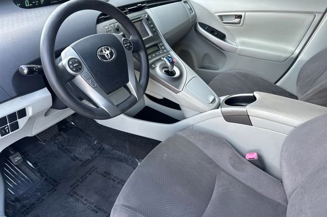 Used 2013 Silver Toyota Two image 11