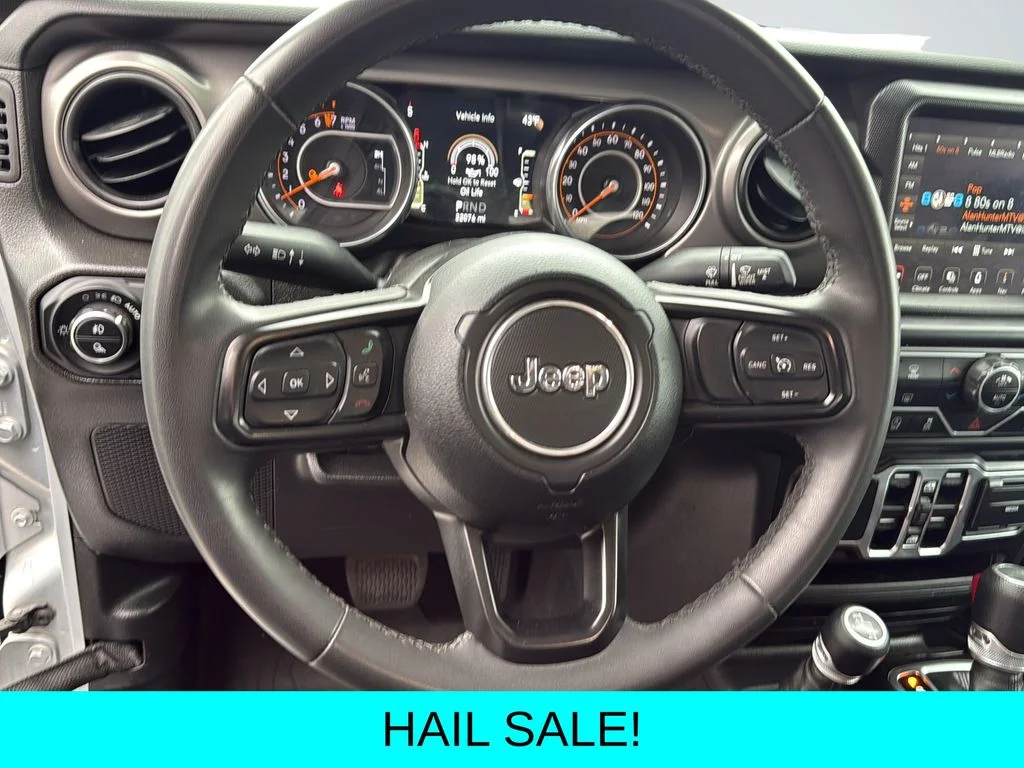 Used 2023 Silver Jeep Sport S image 27