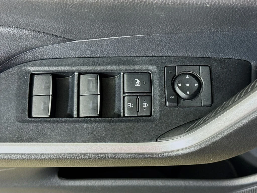 Certified Used 2022 Silver Sky Metallic Toyota Hybrid XLE image 18