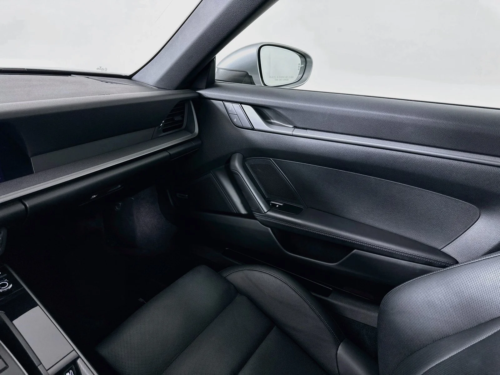 Used 2022  Porsche  image 23