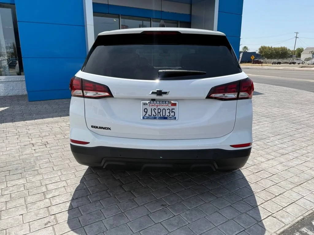 Used 2024 Summit White Chevrolet LS image 9