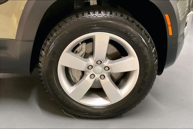 Used 2020 Green Land Rover First Edition image 8