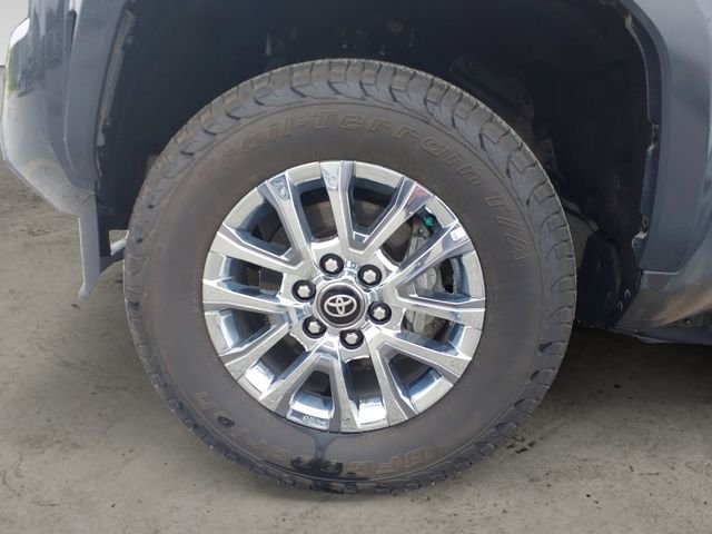 Certified Used 2024  Toyota Limited image 14