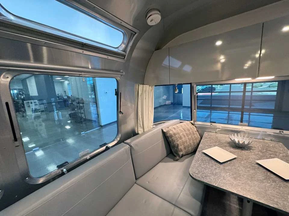 Used 2022 SILVER AIRSTREAM  image 29