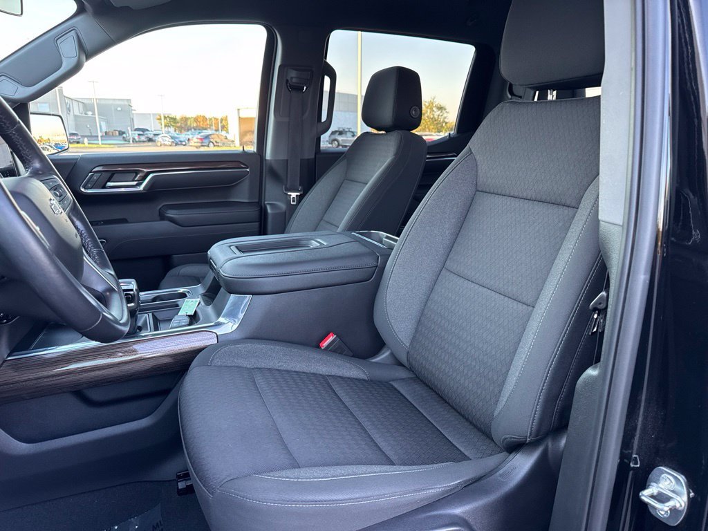 Used 2022 Black Chevrolet LT Trail Boss image 11