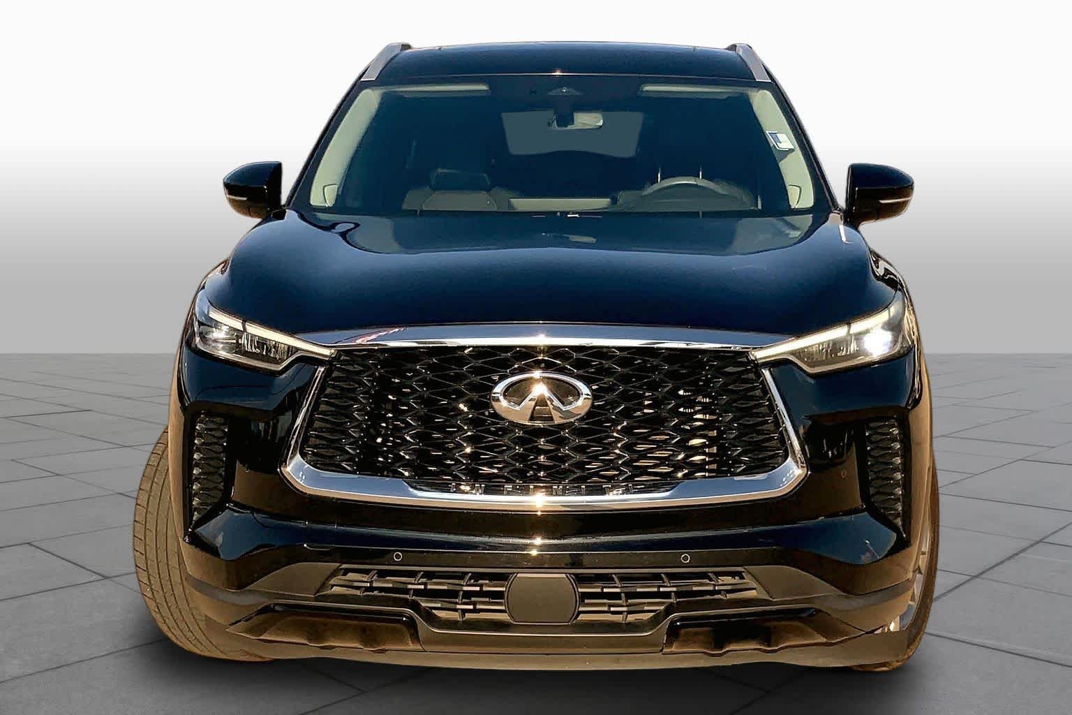 Pre-Owned 2023 INFINITI QX60 LUXE