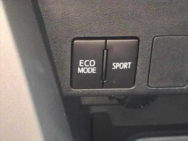 Certified Used 2018 ICE CAP Toyota  image 24