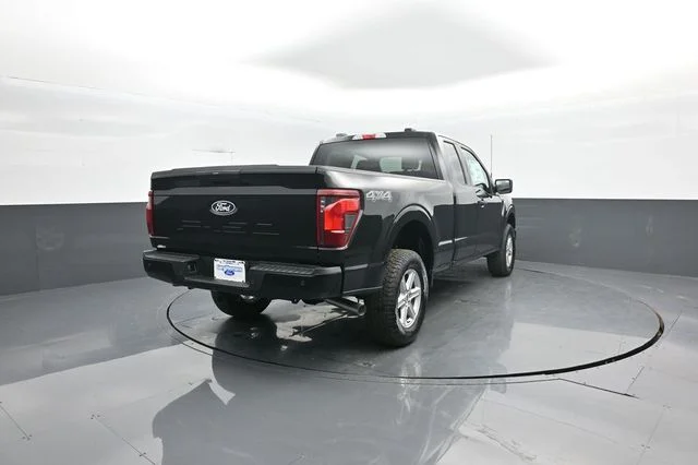New 2026 Agate Black Metallic Ford XLT image 7