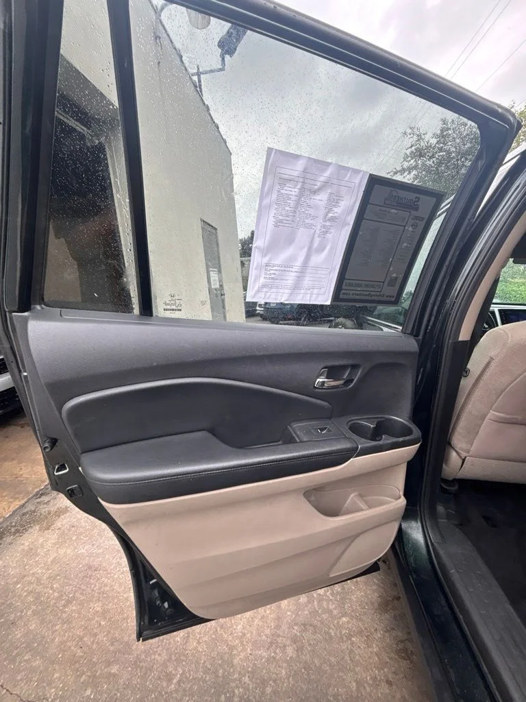 Used 2018 Black Honda EX image 15