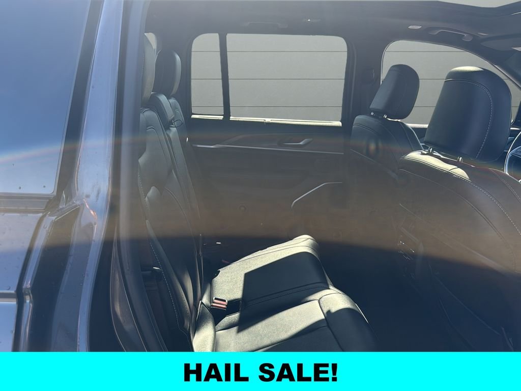 Used 2024 Gray Jeep Limited image 14