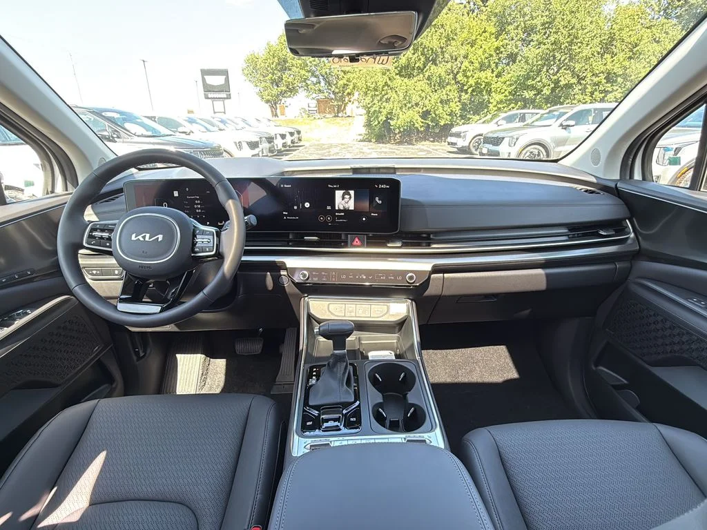 New 2026 White Kia SX Prestige image 19