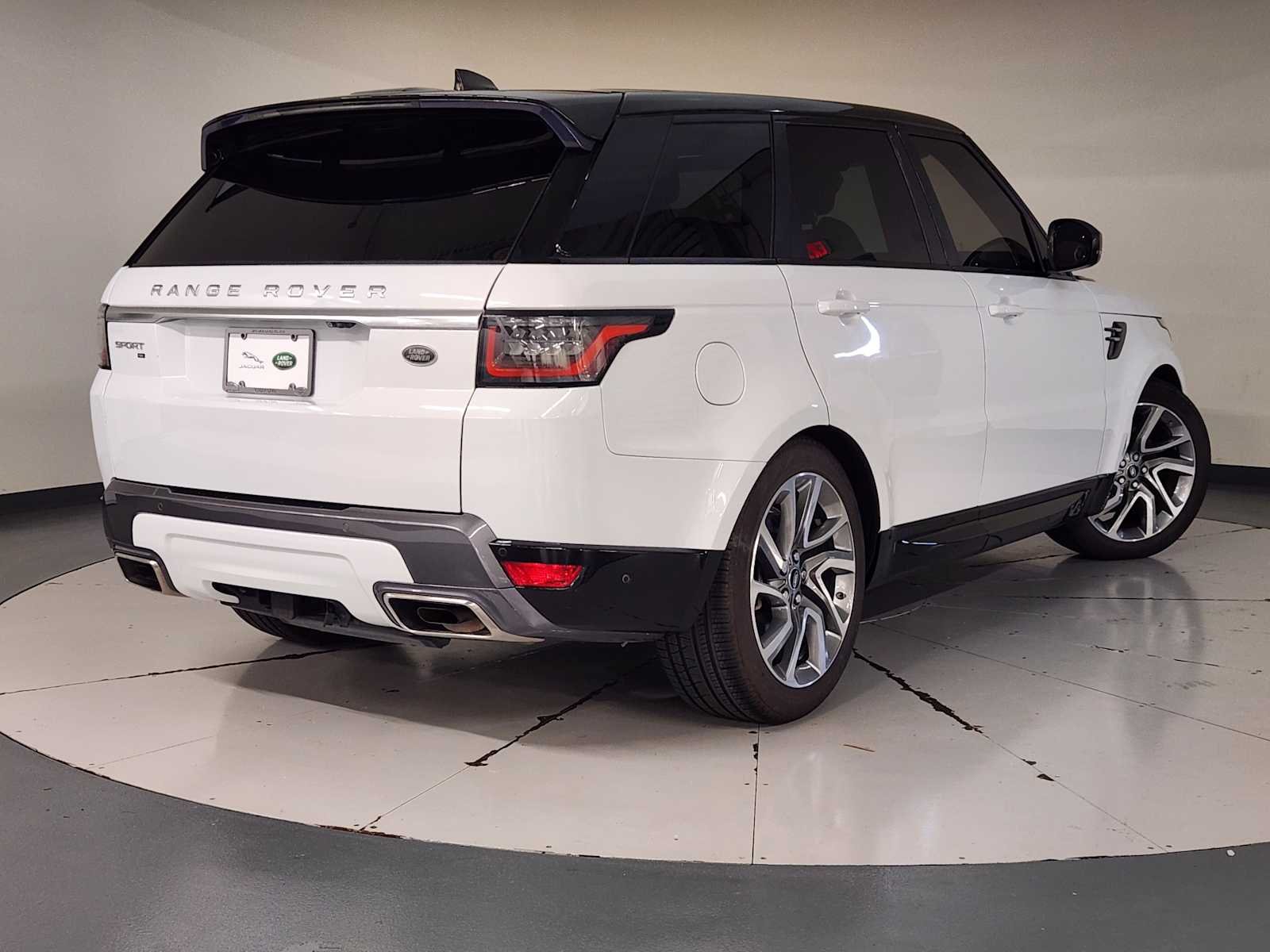Used 2020 Fuji White Land Rover HSE - Turbo i6 MHEV image 2