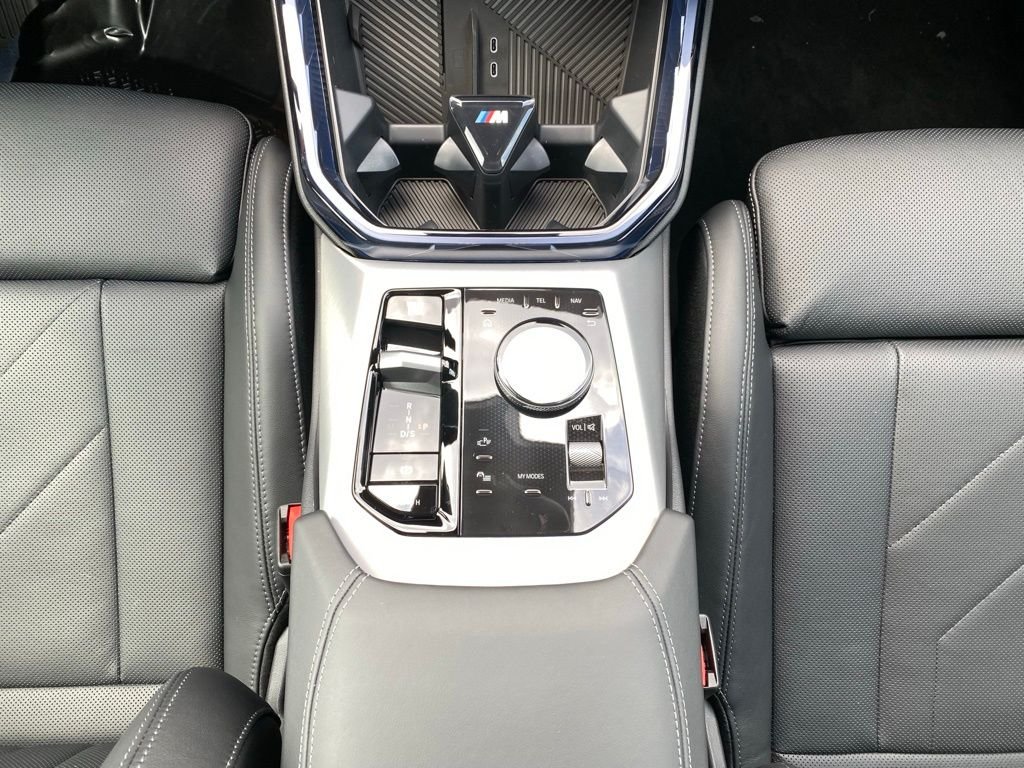 New 2026 Brooklyn Grey Metallic BMW M50 xDrive image 11