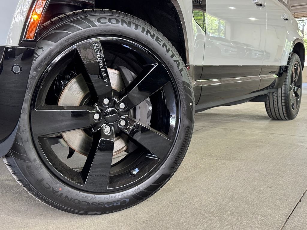New 2026 Borasco Grey Land Rover X-Dynamic SE image 2