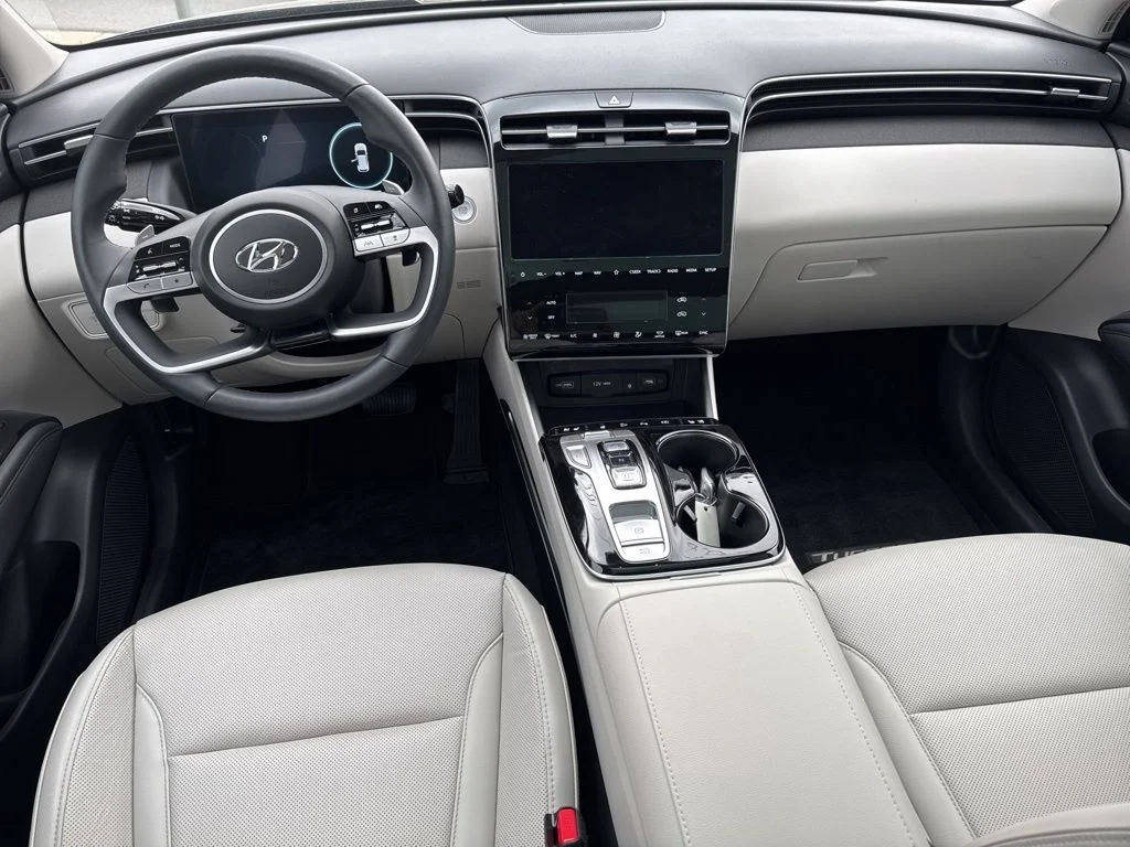 Used 2023 Black Hyundai Limited image 19