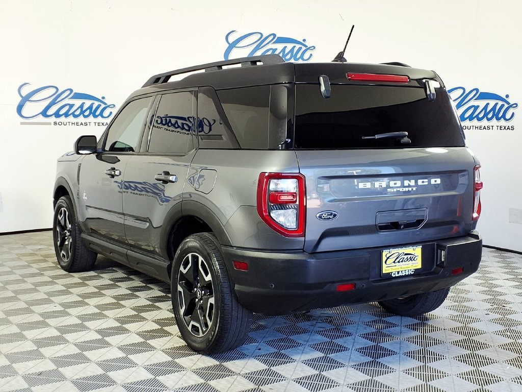 Used 2022 Carbonized Gray Ford Outer Banks image 2