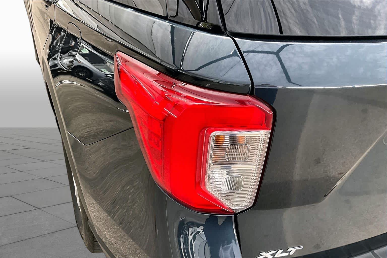 Used 2023 Stone Blue Metallic Ford XLT image 27
