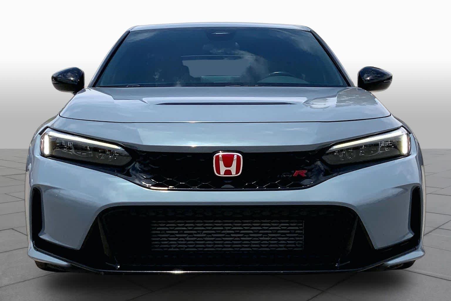 Used 2023 Sonic Gray Pearl Honda  image 4