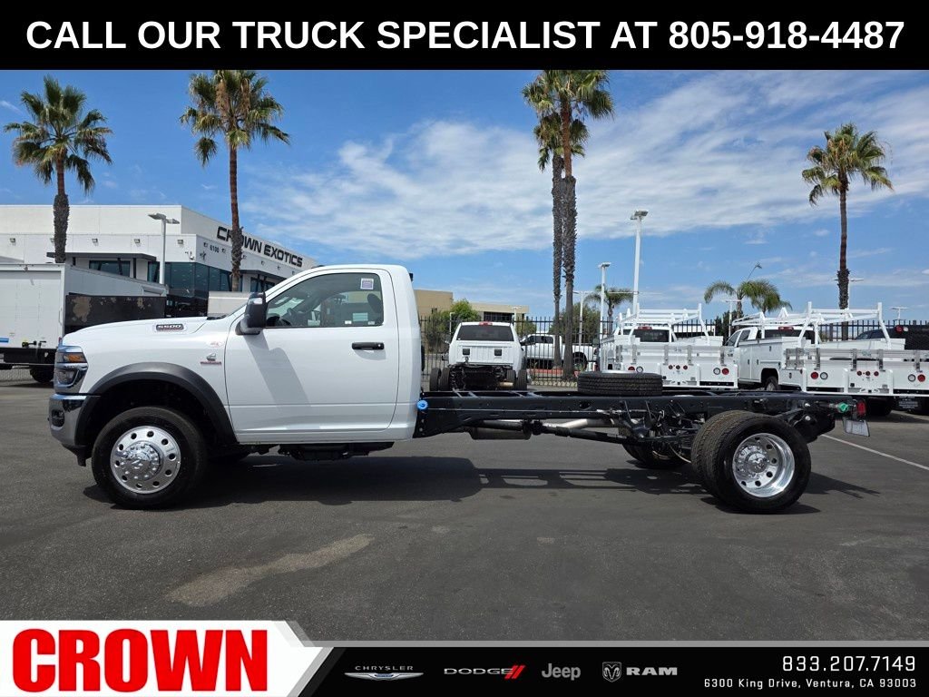 New 2026 Bright White Clear-Coat Exterior Paint RAM Tradesman image 6