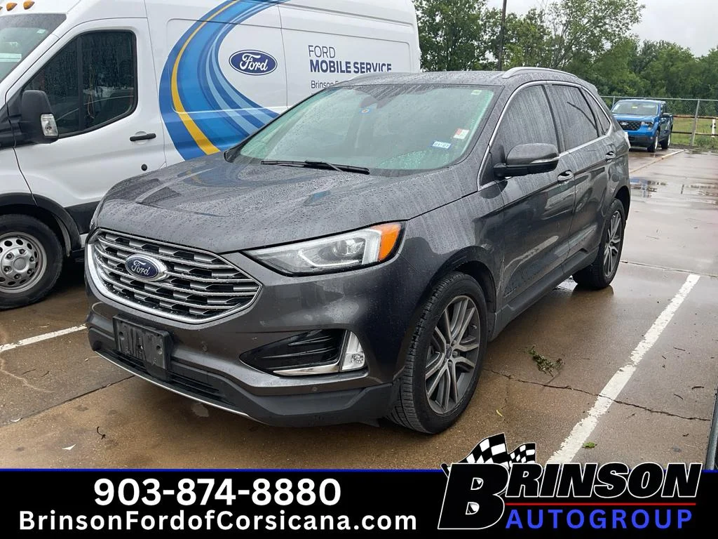 2020 Ford Edge Titanium's photo