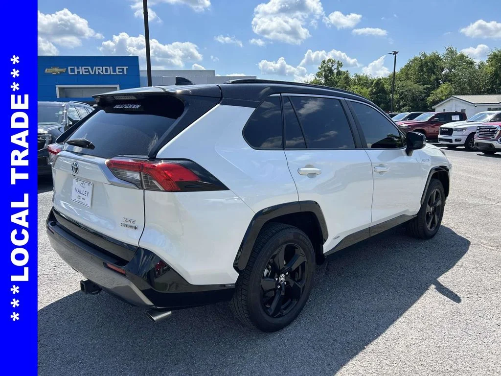 Used 2020 White Toyota XSE image 4