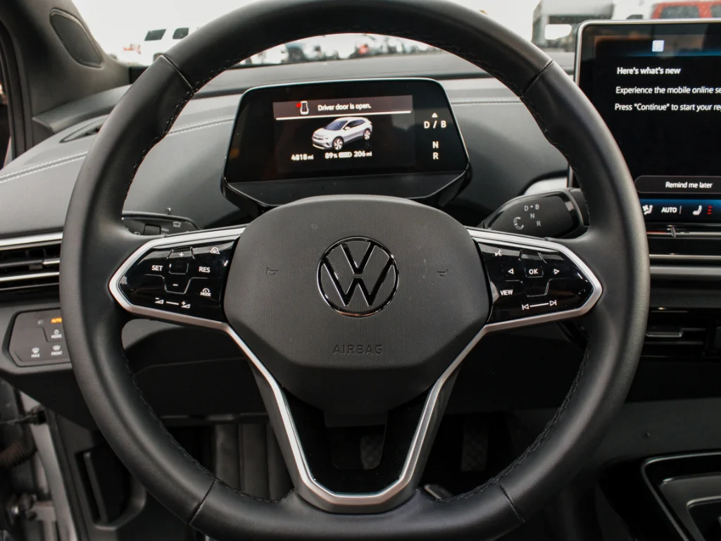 Used 2025 silver mist metallic Volkswagen Pro image 11
