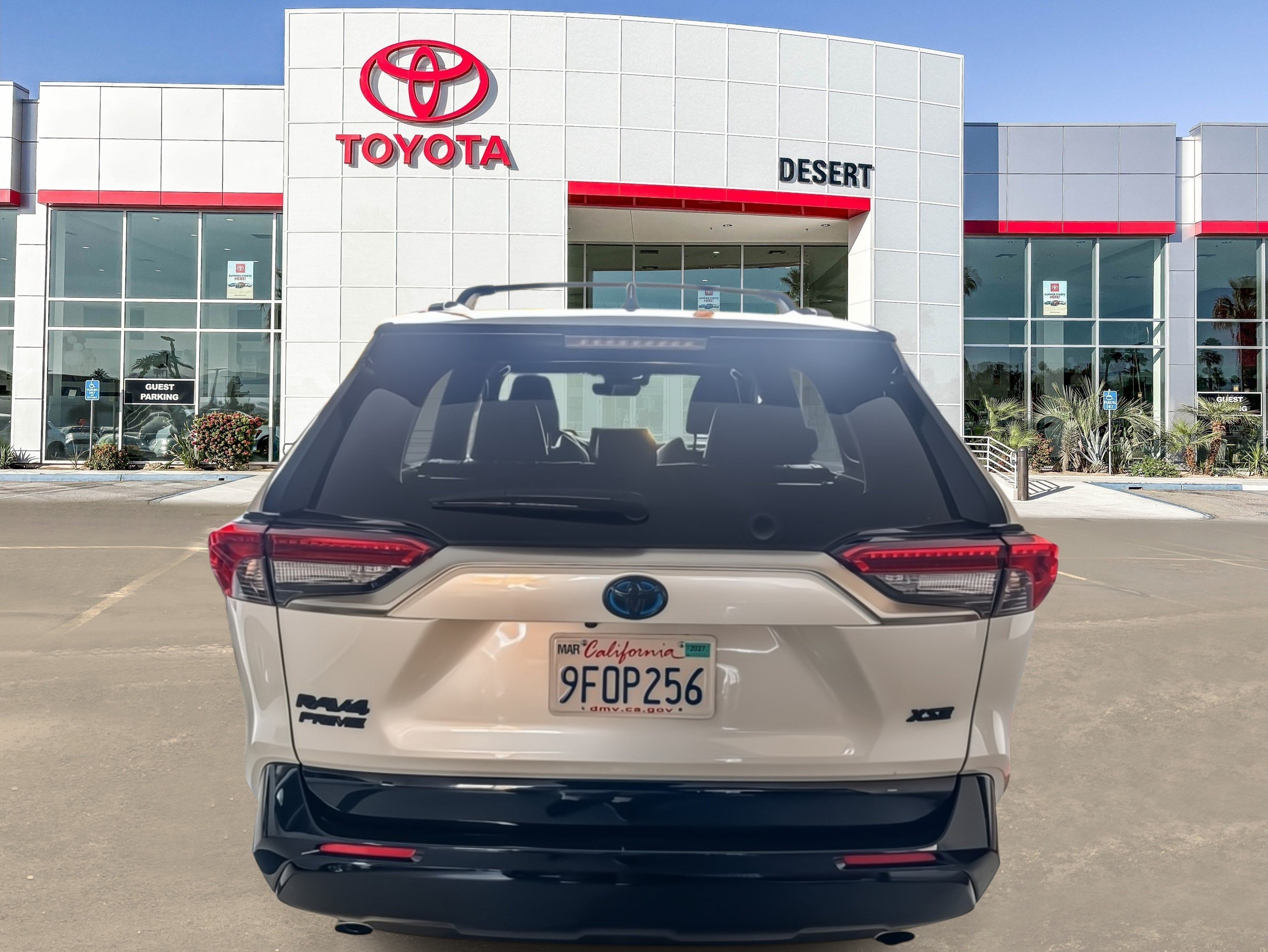 Used 2023 Wind Chill Pearl/Midnight Black Metallic Toyota XSE image 5